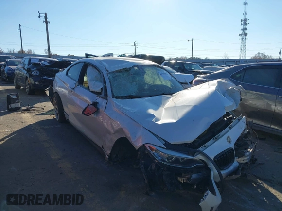 2015 BMW 2 Series M235i with VIN WBA1J7C5XFV288992, listed as a IAAI auction lot 40996963 with Not Provided miles and . Bid and sale history available at carsss.com. Image 1.