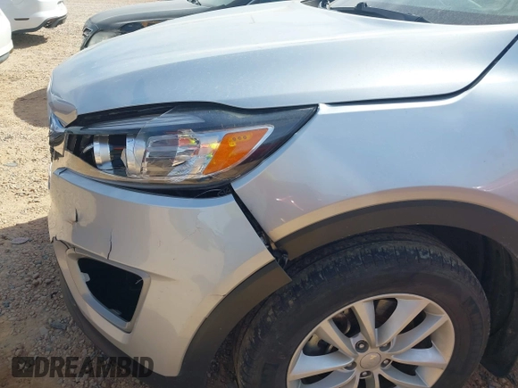 2018 Kia Sorento LX z VIN 5XYPG4A33JG417196, wystawiony jako IAAI lot #41816375 z przebiegiem 115 852 mil mil oraz . Historia ofert i sprzedaży dostępna na DreamBid. Obrazek 17.