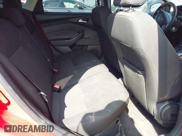 2015 Ford Focus SE with VIN 1FADP3K25FL233415, listed as a IAAI auction lot 42074326 with 213,246 mi miles. Bid and sale history available at carsss.com. Image 8.