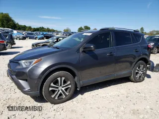 2017 Toyota RAV4 LE z VIN JTMBFREV6HJ123906, wystawiony jako Copart lot #70983044 z przebiegiem 110 639 mil mil oraz Szkoda całkowita • Salvage title. Historia ofert i sprzedaży dostępna na DreamBid. Obrazek 1.