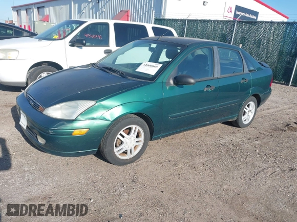 2001 Ford Focus SE with VIN 1FAFP34301W153462, listed as a IAAI auction lot 42000065 with 121,946 mi miles and . Bid and sale history available at carsss.com. Image 2.
