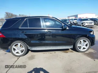 2015 Mercedes-Benz M 400 with VIN 4JGDA5GB1FA510309, listed as a IAAI auction lot 41603810 with 109,391 mi miles and . Bid and sale history available at DreamBid. Image 14.