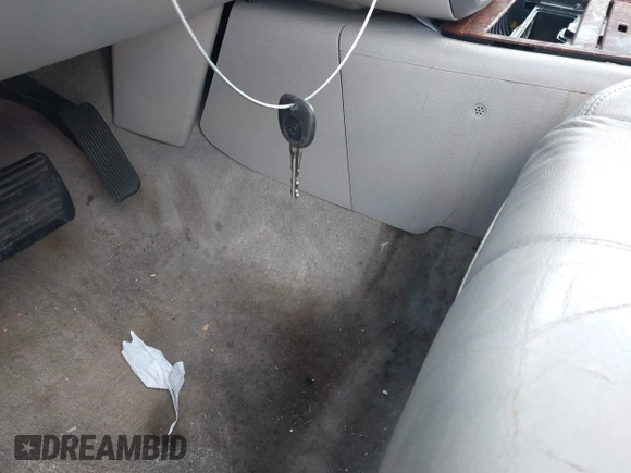 2008 Chevrolet Tahoe 3LT with VIN 1GNFC13028R218118, listed as a IAAI auction lot 41483170 with 250,687 mi miles and . Bid and sale history available at DreamBid. Image 11.