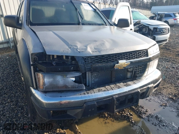 2004 Chevrolet Colorado 1SB LS Z85 with VIN 1GCDT136648141371, listed as a IAAI auction lot 41492211 with 262,450 mi miles. Bid and sale history available at carsss.com. Image 6.