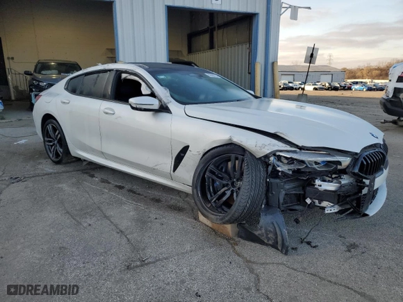 2020 BMW 8 Series M850i with VIN WBAGV8C01LCD86053, listed as a Copart auction lot 82666754 with 0 mi miles and Salvage Title. Bid and sale history available at carsss.com. Image 4.