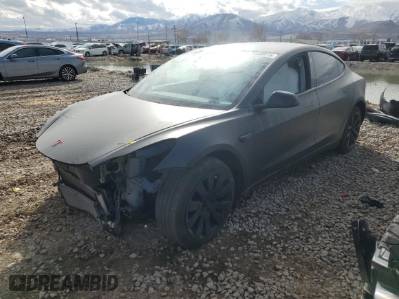 2018 Tesla Model 3 Long Range Battery z VIN 5YJ3E1EB1JF085139, wystawiony jako Copart lot #46888915 z przebiegiem 158 435 mil mil oraz Szkoda całkowita • Salvage title. Historia ofert i sprzedaży dostępna na DreamBid. Obrazek 1.