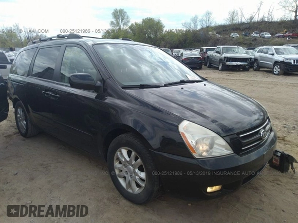 2008 Kia Sedona LX with VIN KNDMB233186202061, listed as a IAAI auction lot 25121986 with 140,688 mi miles. Bid and sale history available at carsss.com. Image 1.