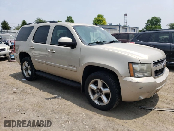 2008 Chevrolet Tahoe 3LT z VIN 1GNFK13078J175980, wystawiony jako Copart lot #59891595 z przebiegiem 234 081 mil mil oraz Czysty tytuł • Clean title. Historia ofert i sprzedaży dostępna na DreamBid. Obrazek 4.