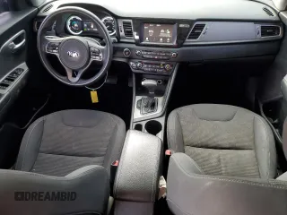 2017 Kia Niro FE with VIN KNDCB3LC7H5101503, listed as a Copart auction lot 43458795 with 217,609 mi miles and Salvage Title. Bid and sale history available at carsss.com. Image 8.