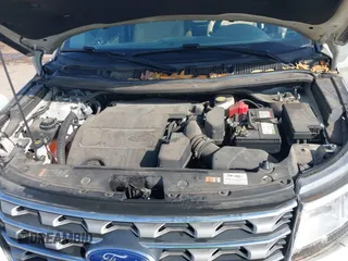 2017 Ford Explorer XLT z VIN 1FM5K7D89HGD85422, wystawiony jako IAAI lot #41787616 z przebiegiem 32 068 mil mil oraz . Historia ofert i sprzedaży dostępna na DreamBid. Obrazek 10.