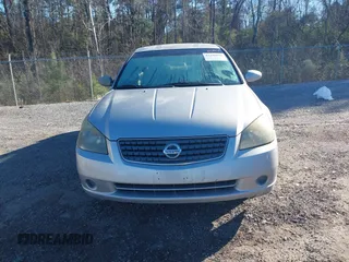 2005 Nissan Altima 2.5 S with VIN 1N4AL11DX5N464898, listed as a IAAI auction lot 41180816 with 150,312 mi miles. Bid and sale history available at carsss.com. Image 13.