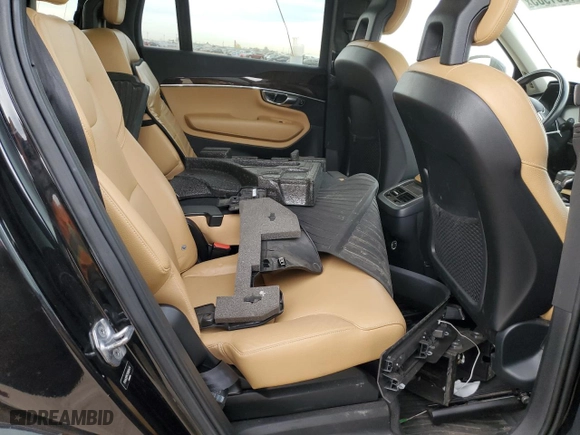 2016 Volvo XC90 T6 Momentum with VIN YV4A22PK7G1064474, listed as a Copart auction lot 51001905 with 114,666 mi miles and Salvage Title. Bid and sale history available at carsss.com. Image 11.