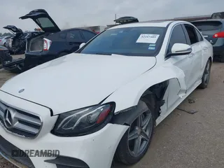 2017 Mercedes-Benz E 300 Luxury с VIN WDDZF4JB5HA029065, выставлен на аукционе IAAI как лот 42247489 с пробегом 146 454 миль миль и . История ставок и продаж доступна на DreamBid. Изображение 17.