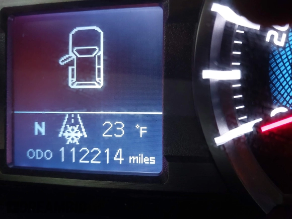 2018 Toyota 4Runner SR5 with VIN JTEBU5JR5J5535848, listed as a IAAI auction lot 41405864 with 112,214 mi miles and . Bid and sale history available at DreamBid. Image 16.