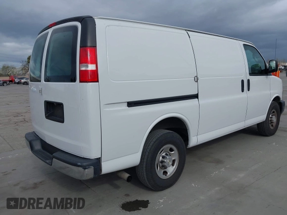2020 Chevrolet Express Cargo с VIN 1GCWGAFP3L1272525, выставлен на аукционе IAAI как лот 41914132 с пробегом 90 857 миль миль и . История ставок и продаж доступна на DreamBid. Изображение 4.