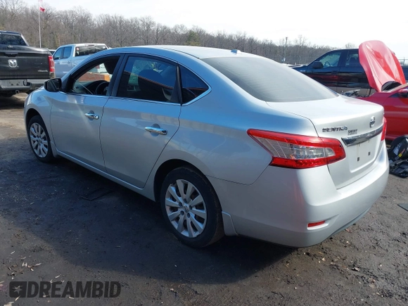 2015 Nissan Sentra SV z VIN 3N1AB7AP0FL682041, wystawiony jako IAAI lot #41590855 z przebiegiem 167 038 mil mil oraz . Historia ofert i sprzedaży dostępna na DreamBid. Obrazek 3.