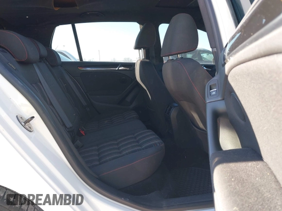 2010 Volkswagen GTI с VIN WVWHD9AJ8AW258834, выставлен на аукционе IAAI как лот 41698966 с пробегом 80 748 миль миль и . История ставок и продаж доступна на DreamBid. Изображение 8.