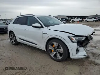 2023 Audi e-tron Premium Plus with VIN WA1LAAGE4PB011657, listed as a Copart auction lot 88472875 with 15,640 mi miles and Salvage title. Bid and sale history available at DreamBid. Image 4.