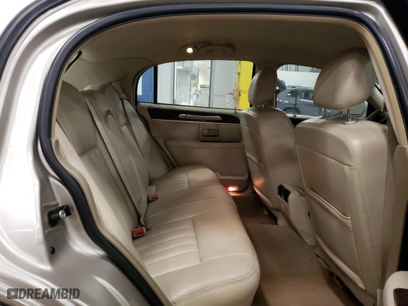 2007 Lincoln Town Car Signature with VIN 1LNHM81V77Y627768, listed as a Copart auction lot 43827375 with 0 mi miles and Salvage Title. Bid and sale history available at carsss.com. Image 10.