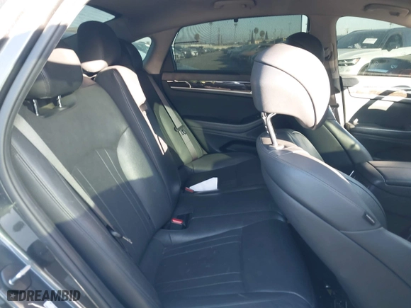2018 Genesis G80 3.8L with VIN KMHGN4JE7JU262623, listed as a IAAI auction lot 41230215 with 94,006 mi miles. Bid and sale history available at carsss.com. Image 8.