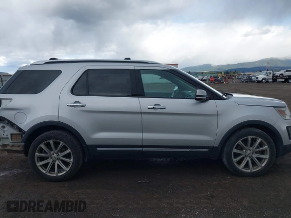 2016 Ford Explorer Limited with VIN 1FM5K8F87GGA20142, listed as a IAAI auction lot 42095079 with 69,350 mi miles. Bid and sale history available at carsss.com. Image 14.