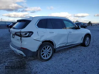 2020 BMW X5 xDrive40i with VIN 5UXCR6C02L9D56954, listed as a Copart auction lot 44769135 with 52,856 mi miles and Salvage title. Bid and sale history available at DreamBid. Image 3.
