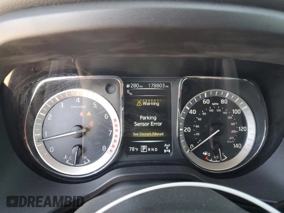 2018 Nissan Titan SV z VIN 1N6AA1E58JN505703, wystawiony jako Copart lot #52498985 z przebiegiem 178 803 mil mil oraz Szkoda całkowita • Salvage title. Historia ofert i sprzedaży dostępna na DreamBid. Obrazek 9.