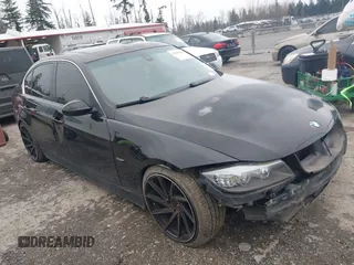 2007 BMW 3 Series 328i with VIN WBAVC53517FZ72390, listed as a IAAI auction lot 41800881 with 179,297 mi miles and . Bid and sale history available at carsss.com. Image 1.