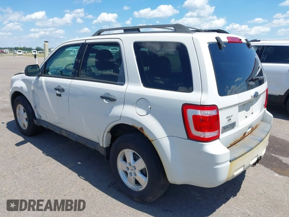 2011 Ford Escape XLT z VIN 1FMCU9DG3BKB24876, wystawiony jako IAAI lot #42632258 z przebiegiem 164 761 mil mil oraz . Historia ofert i sprzedaży dostępna na DreamBid. Obrazek 3.