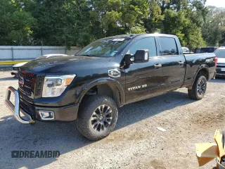 2018 Nissan Titan XD SV with VIN 1N6BA1F45JN528365, listed as a Copart auction lot 67958794 with 113,658 mi miles and Salvage Title. Bid and sale history available at carsss.com. Image 1.