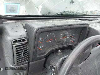 2003 Jeep Wrangler X with VIN 1J4FA39S13P363135, listed as a IAAI auction lot 42275729 with 178,138 mi miles and . Bid and sale history available at DreamBid. Image 15.