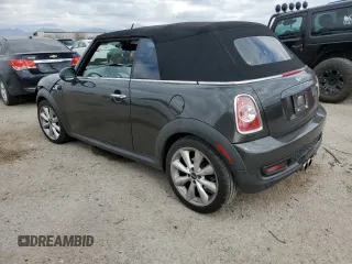 2015 MINI Convertible S z VIN WMWZP3C53F2A91032, wystawiony jako Copart lot #87769995 z przebiegiem 94 165 mil mil oraz Szkoda całkowita • Salvage title. Historia ofert i sprzedaży dostępna na DreamBid. Obrazek 2.