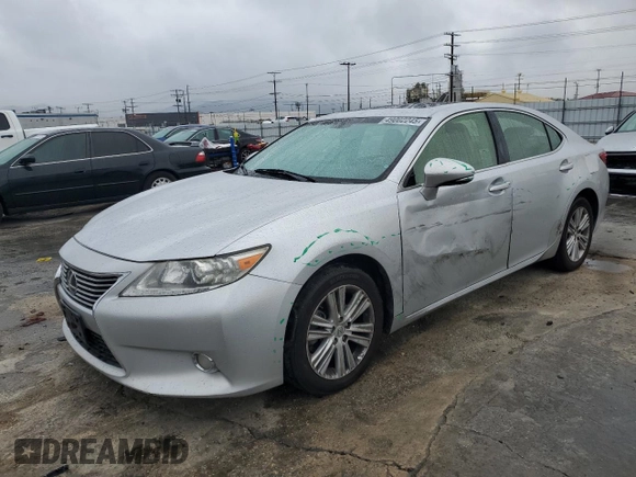 2015 Lexus ES 330 with VIN JTHBK1GG5F2203554, listed as a Copart auction lot 49002245 with 216,736 mi miles and Salvage Title. Bid and sale history available at DreamBid. Image 1.