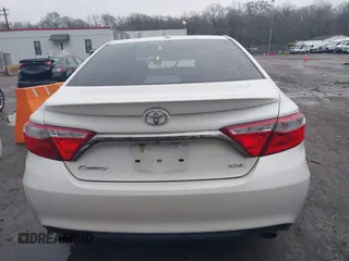 2016 Toyota Camry XSE with VIN 4T1BK1FK2GU571473, listed as a IAAI auction lot 41095181 with 63,677 mi miles. Bid and sale history available at carsss.com. Image 15.