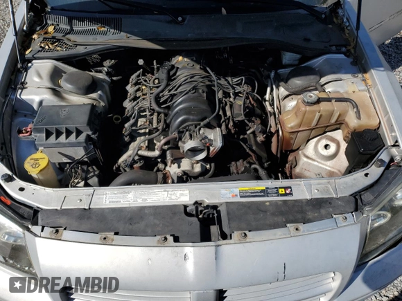 2005 Dodge Magnum RT z VIN 2D8GV58285H636754, wystawiony jako Copart lot #47697955 z przebiegiem 150 660 mil mil oraz Szkoda całkowita • Salvage title. Historia ofert i sprzedaży dostępna na DreamBid. Obrazek 12.