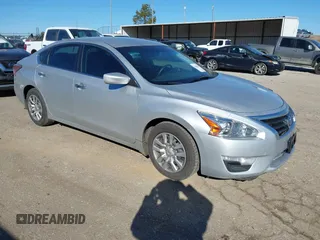 2014 Nissan Altima 2.5 S with VIN 1N4AL3AP3EC124848, listed as a IAAI auction lot 41406330 with 205,110 mi miles. Bid and sale history available at carsss.com. Image 1.