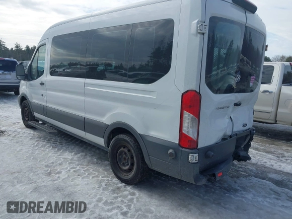 2018 Ford Transit Passenger XL z VIN 1FBZX2CMXJKA07321, wystawiony jako IAAI lot #41373858 z przebiegiem 197 135 mil mil oraz . Historia ofert i sprzedaży dostępna na DreamBid. Obrazek 3.