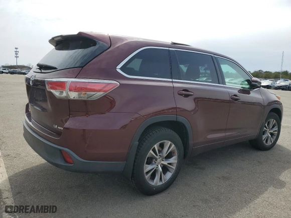2015 Toyota Highlander LE with VIN 5TDBKRFH1FS108251, listed as a Copart auction lot 51426365 with 97,381 mi miles and Salvage Title. Bid and sale history available at carsss.com. Image 3.