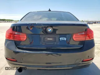 2013 BMW 3 Series 320i xDrive z VIN WBA3C3C55DF981519, wystawiony jako Copart lot #66619515 z przebiegiem 139 962 mil mil oraz Czysty tytuł • Clean title. Historia ofert i sprzedaży dostępna na DreamBid. Obrazek 6.