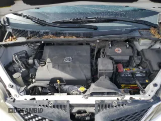 2015 Toyota Sienna SE с VIN 5TDXK3DC8FS582014, выставлен на аукционе Copart как лот 58018685 с пробегом 136 527 миль миль и Списание • Salvage title. История ставок и продаж доступна на DreamBid. Изображение 12.