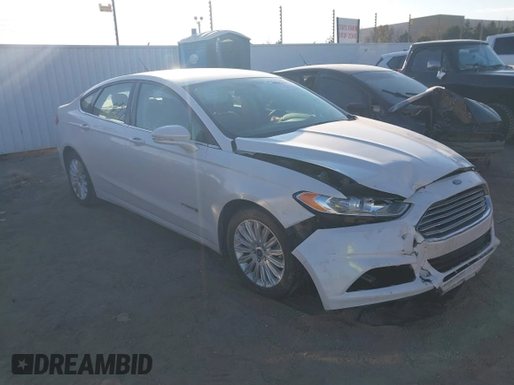 2013 Ford Fusion SE Hybrid with VIN 3FA6P0LU9DR375403, listed as a IAAI auction lot 40995125 with 132,583 mi miles. Bid and sale history available at carsss.com. Image 13.