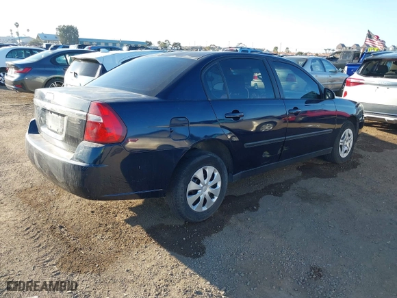 2004 Chevrolet Malibu with VIN 1G1ZS52F64F185313, listed as a IAAI auction lot 41594088 with 178,172 mi miles. Bid and sale history available at carsss.com. Image 4.