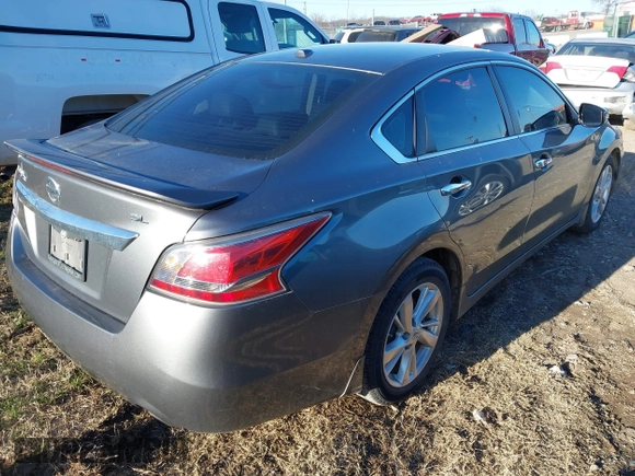 2015 Nissan Altima 2.5 with VIN 1N4AL3AP8FN357565, listed as a IAAI auction lot 41661420 with 167,530 mi miles and . Bid and sale history available at DreamBid. Image 4.