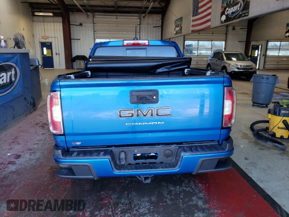 2022 GMC Canyon 4WD Elevation z VIN 1GTG6CEN4N1150438, wystawiony jako Copart lot #48492225 z przebiegiem 25 926 mil mil oraz Szkody całkowita. Historia ofert i sprzedaży dostępna na DreamBid. Obrazek 6.