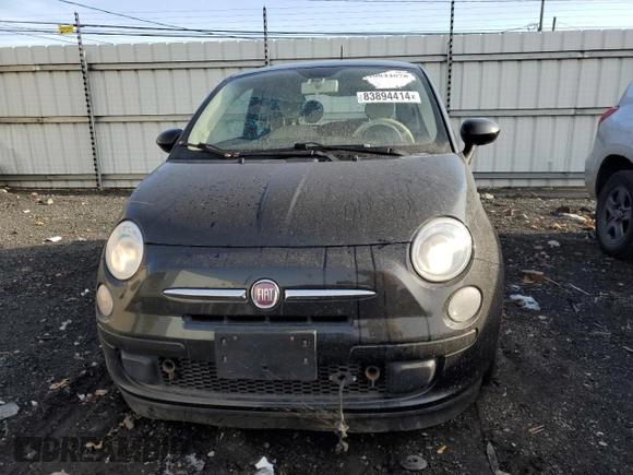 2013 FIAT 500 Pop z VIN 3C3CFFAR7DT575348, wystawiony jako Copart lot #83894414 z przebiegiem 75 774 mil mil oraz Czysty tytuł • Clean title. Historia ofert i sprzedaży dostępna na DreamBid. Obrazek 5.