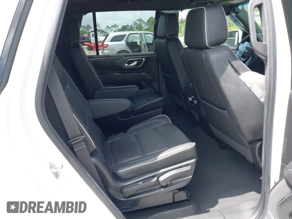 2022 GMC Yukon SLT with VIN 1GKS1BKD4NR178230, listed as a IAAI auction lot 41943095 with 41,421 mi miles. Bid and sale history available at carsss.com. Image 8.