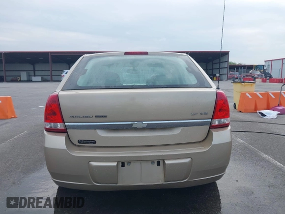 2004 Chevrolet Malibu Maxx LT z VIN 1G1ZU64854F201810, wystawiony jako IAAI lot #42169195 z przebiegiem 123 746 mil mil oraz . Historia ofert i sprzedaży dostępna na DreamBid. Obrazek 17.