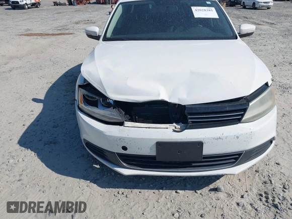 2013 Volkswagen Jetta SE с VIN 3VWDP7AJ2DM407606, выставлен на аукционе IAAI как лот 42028385 с пробегом 249 972 миль миль и . История ставок и продаж доступна на DreamBid. Изображение 6.