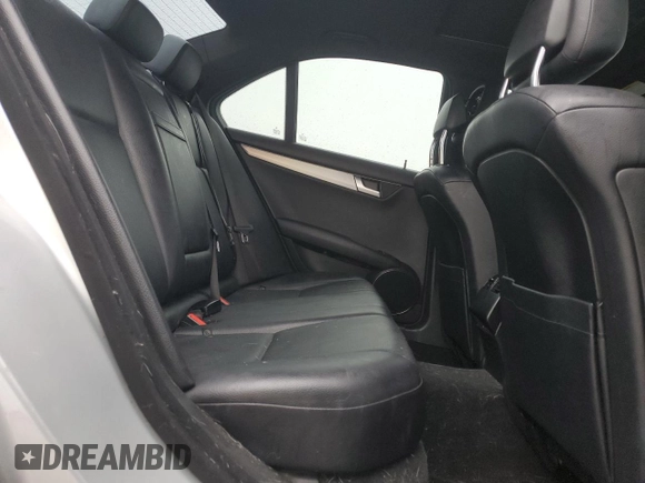 2013 Mercedes-Benz C 300 Sport с VIN WDDGF8AB4DA796219, выставлен на аукционе Copart как лот 49306065 с пробегом 87 831 миль миль и На запчасти • Non repairable. История ставок и продаж доступна на DreamBid. Изображение 10.
