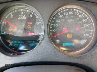 2011 Chevrolet Silverado 1500 LTZ with VIN 3GCPKTE3XBG303427, listed as a IAAI auction lot 40512927 with 211,198 mi miles and . Bid and sale history available at DreamBid. Image 7.